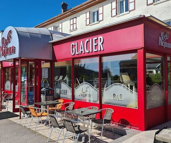 Restaurant Bar Glacier Le Neptune à Gérardmer, France