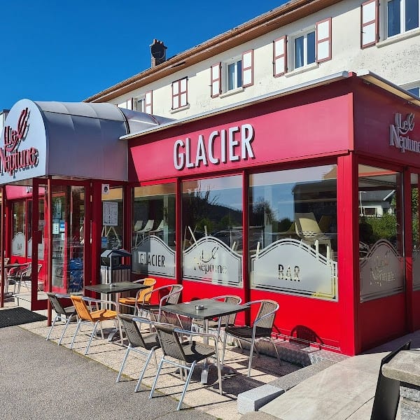 Restaurant Bar Glacier Le Neptune à Gérardmer, France