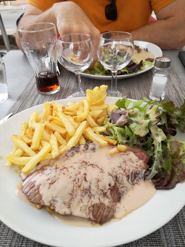 Restaurant Bar le MISTRAL à Eyguières, France