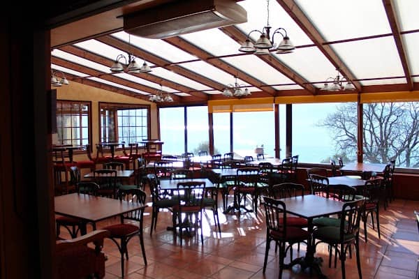 Restaurant Barrel Oak, The Irish Pub à Montreux, Suisse