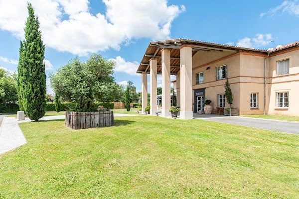 Restaurant Best Western Plus Le Canard Sur le Toit à Colomiers, France