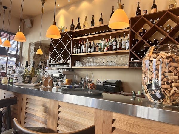 Restaurant Bistro Les Canailles à Cannes, France