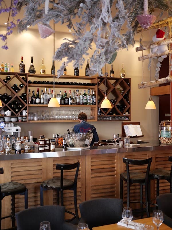 Restaurant Bistro Les Canailles à Cannes, France