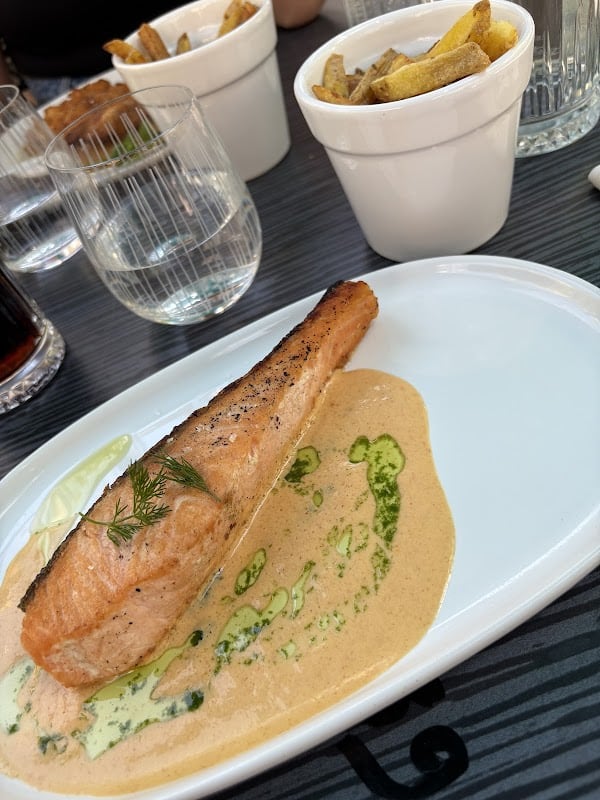 Restaurant Bistrot le 77 ème à Melun, France