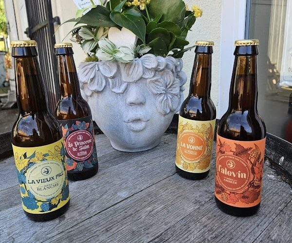 Restaurant Brasserie Distillerie du Pays des Lacs à Celles-sur-Plaine, France