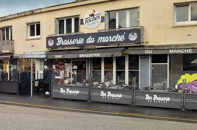 Restaurant Brasserie du Marché à Courseulles-sur-Mer, France