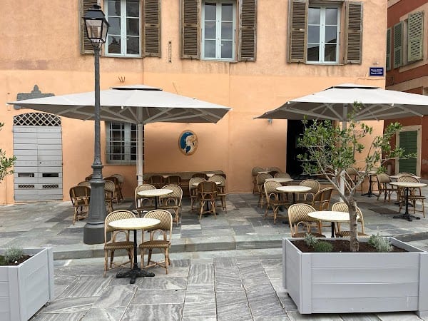 Restaurant Brasserie Glacier Café Louise à Bastia, France