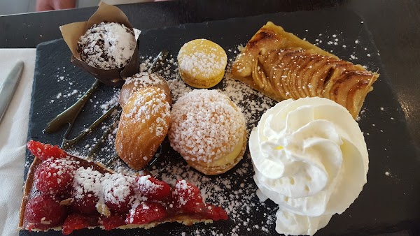 Brasserie Le Square…restaurant à Le Cannet, France