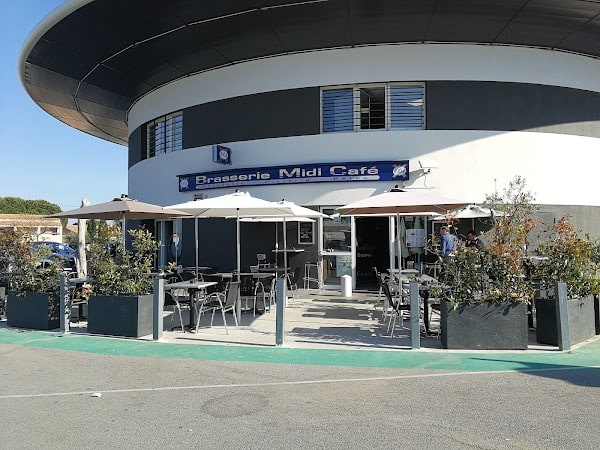 Restaurant Brasserie Midi Café 3 à Aigues-Mortes, France