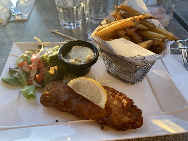 Restaurant BRASSERIE QUAI 245 à Six-Fours-les-Plages, France