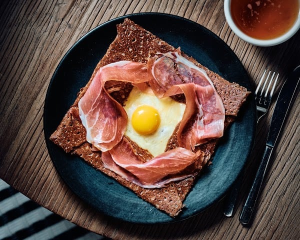 Restaurant BREIZH Café Odéon | La Crêpe Autrement à Paris, France