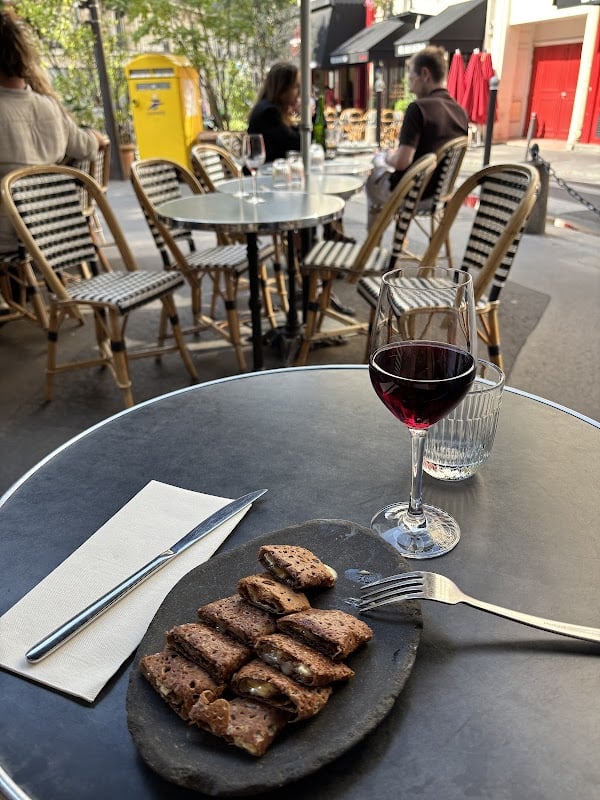 Restaurant BREIZH Café Odéon | La Crêpe Autrement à Paris, France