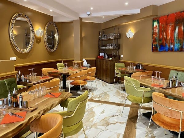 Restaurant Bull Et à Noisy-le-Grand, France