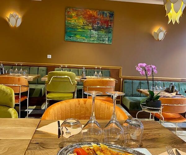 Restaurant Bull Et à Noisy-le-Grand, France