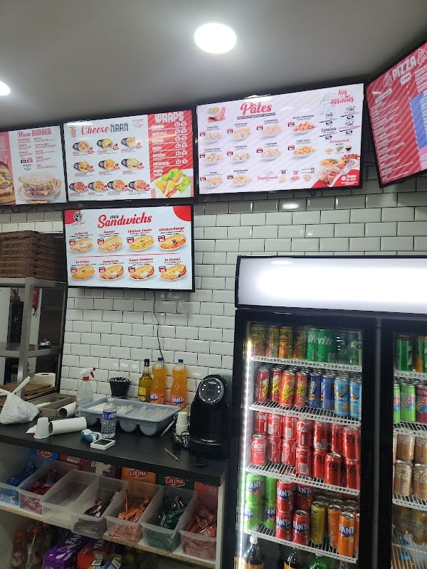 Restaurant Canteen Street Clichy-sous-Bois à Clichy-sous-Bois, France