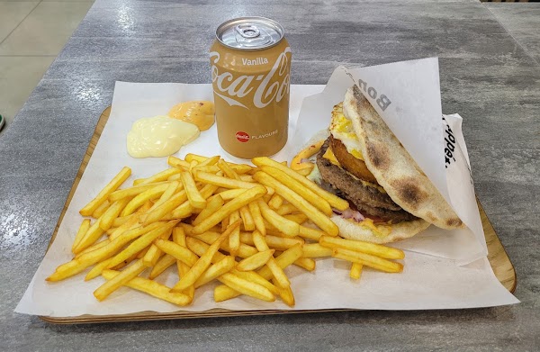 Restaurant Canteen Street Clichy-sous-Bois à Clichy-sous-Bois, France