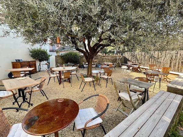 Carnets de voyage restaurant à Lorgues, France