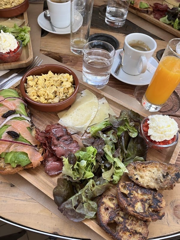 Restaurant Carré des Halles à Angoulême, France