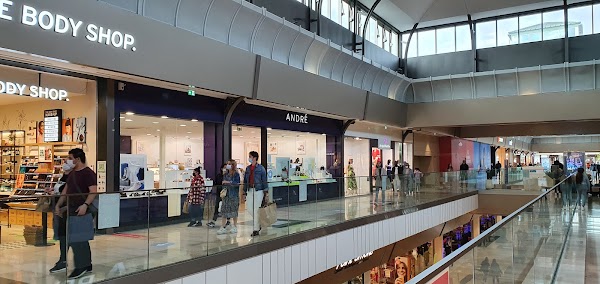 Restaurant Centre Commercial Val d’Europe à Serris, France