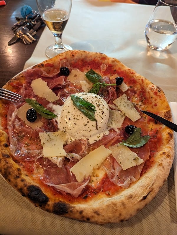 Restaurant C’era una Volta à Juvignac, France