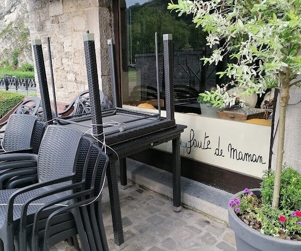 Restaurant C’est de la faute de maman – Petite restauration et brocante à Durbuy, Belgique