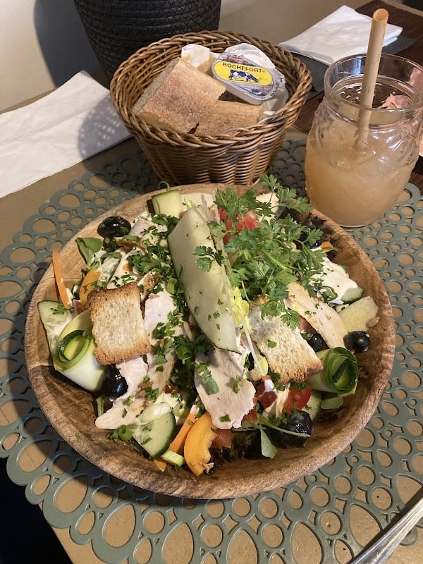 Restaurant C’est de la faute de maman – Petite restauration et brocante à Durbuy, Belgique