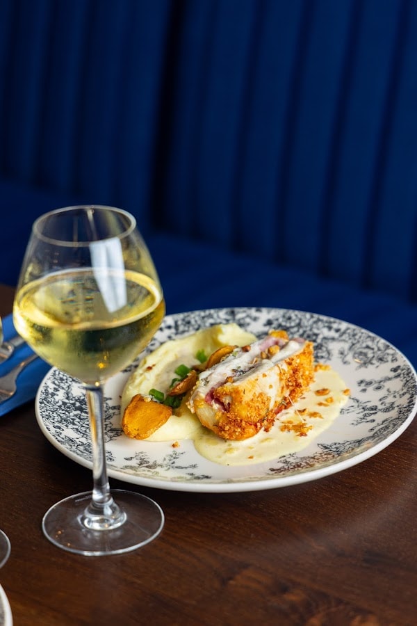 Restaurant CHAPEAU à Versailles, France