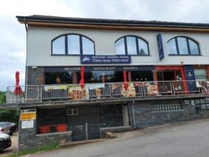 Chez nous ? Chez vous !