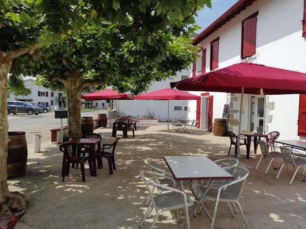 Restaurant Chez Oliv’ à Domezain-Berraute, France