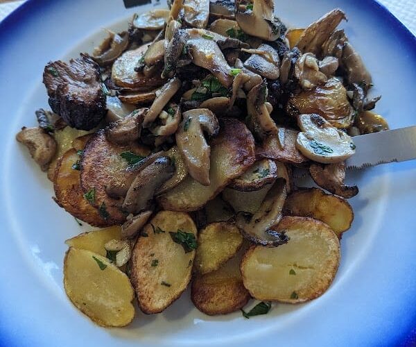 Restaurant Chez Papa à Saint-Denis, France