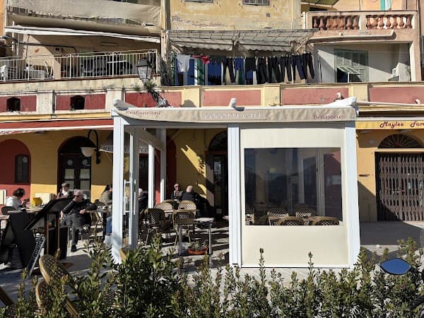 Restaurant Cocotte Café à Menton, France