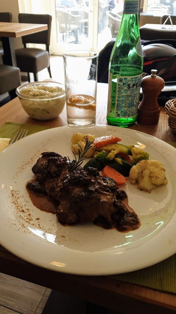 Restaurant Commerce à Monthey, Suisse