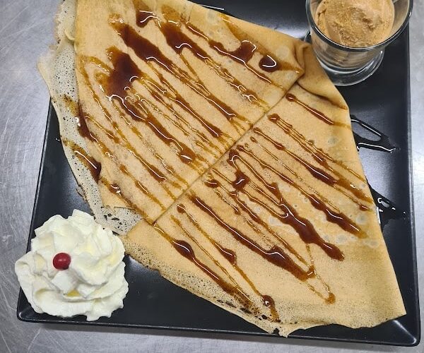 Restaurant Crêperie de la place à Melun, France