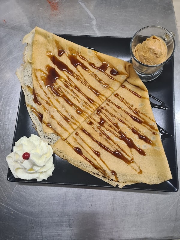 Restaurant Crêperie de la place à Melun, France