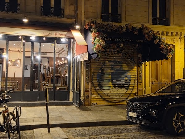 Restaurant Crêperie Paris La Sarrasine à Paris, France