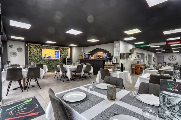 Restaurant Da zia Maria à Cluses, France