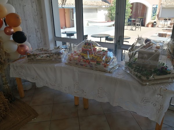 Restaurant Dans le Même Bateau ( DLMB ) à Le Barcarès, France