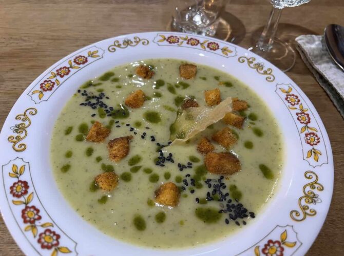 Restaurant De l’assiette au grenier à Albi, France