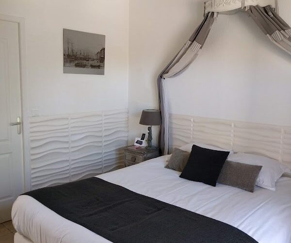 Restaurant Déjeunez Sous L’Arbre location de salle à Rousset, France