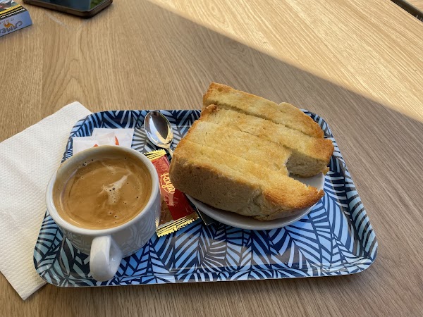 Restaurant Dennys Café Sàrl à Steinfort, Luxembourg