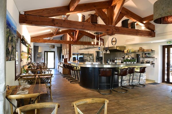 DOMAINE DE LA FONT DES PERES Restaurant la Ferme Auberge à Le Beausset, France