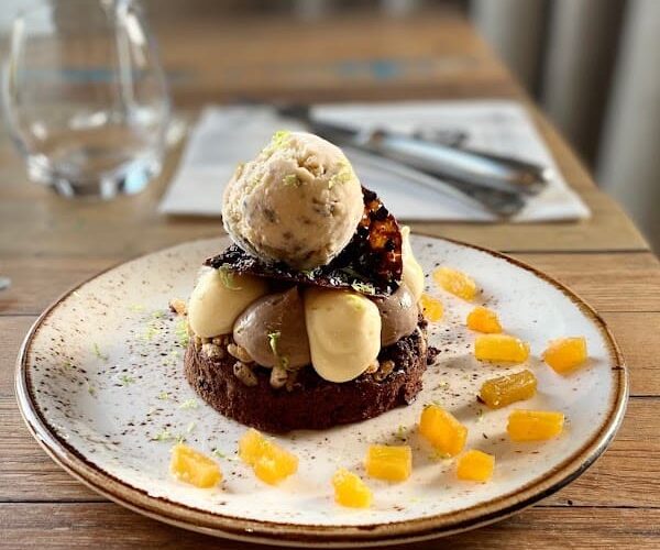 DOMAINE DE LA FONT DES PERES Restaurant la Ferme Auberge à Le Beausset, France