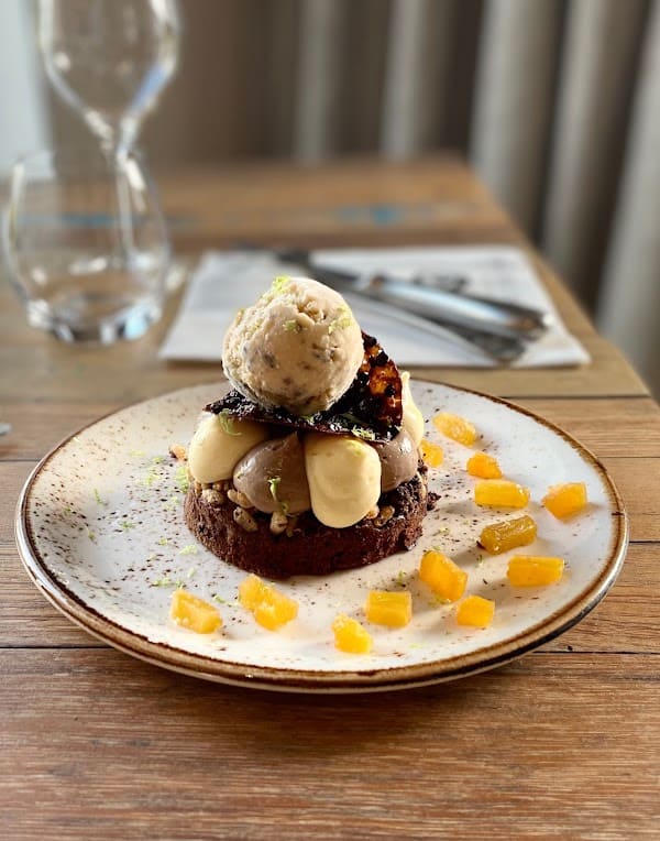 DOMAINE DE LA FONT DES PERES Restaurant la Ferme Auberge à Le Beausset, France