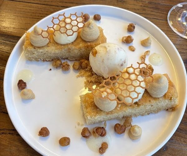 DOMAINE DE LA FONT DES PERES Restaurant la Ferme Auberge à Le Beausset, France