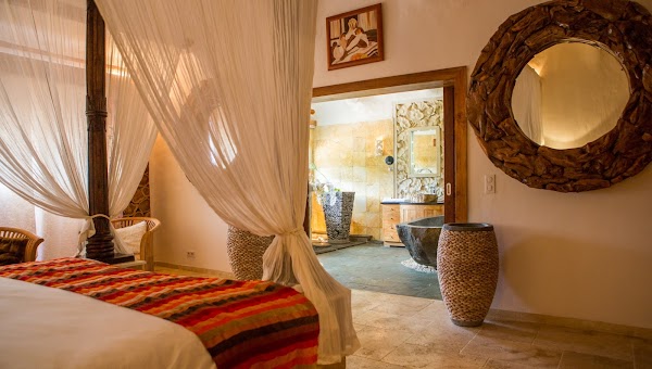 Restaurant Domaine de Piscia – Clos Finidori – Fromagerie de Marie à Figari, France