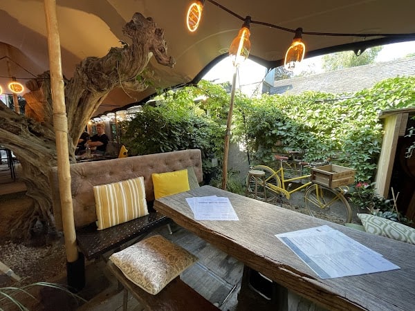 Restaurant Édouard Garden Café à Durbuy, Belgique