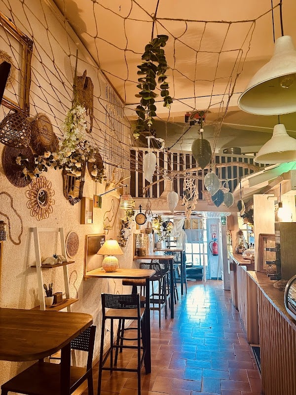 Restaurant 𝕝&𝕞 𝕔𝕒𝕗𝕖 ℙ𝕠𝕣𝕥 𝕃𝕖𝕦𝕔𝕒𝕥𝕖 à Leucate, France