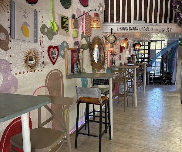 Restaurant 𝕝&𝕞 𝕔𝕒𝕗𝕖 ℙ𝕠𝕣𝕥 𝕃𝕖𝕦𝕔𝕒𝕥𝕖 à Leucate, France