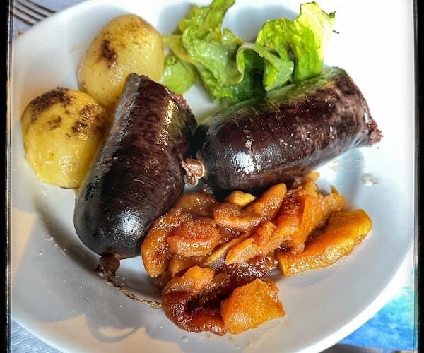 Restaurant ferme auberge estrem à Cardesse, France