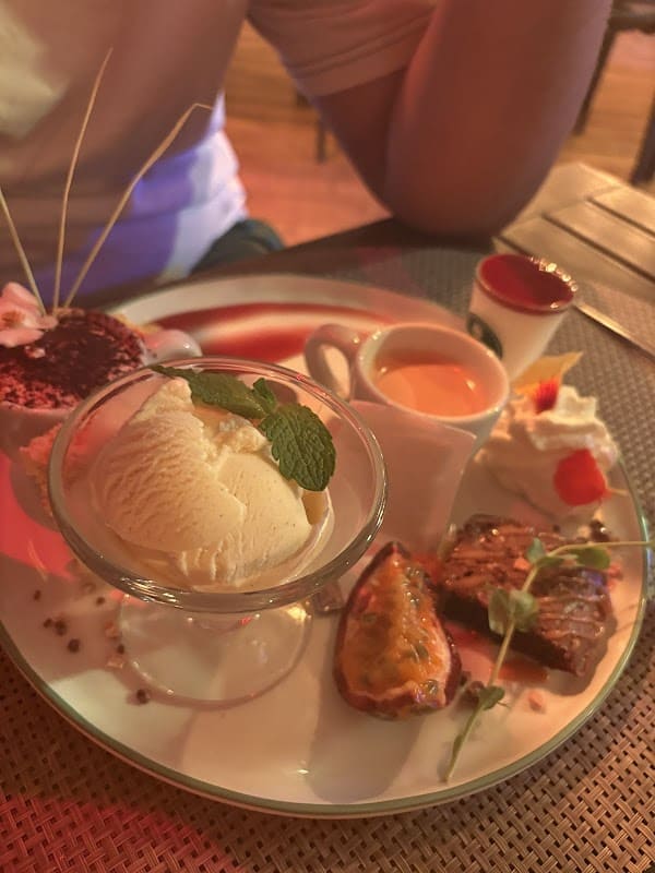 Restaurant FFFRESTO à Saint-Leu, La Réunion